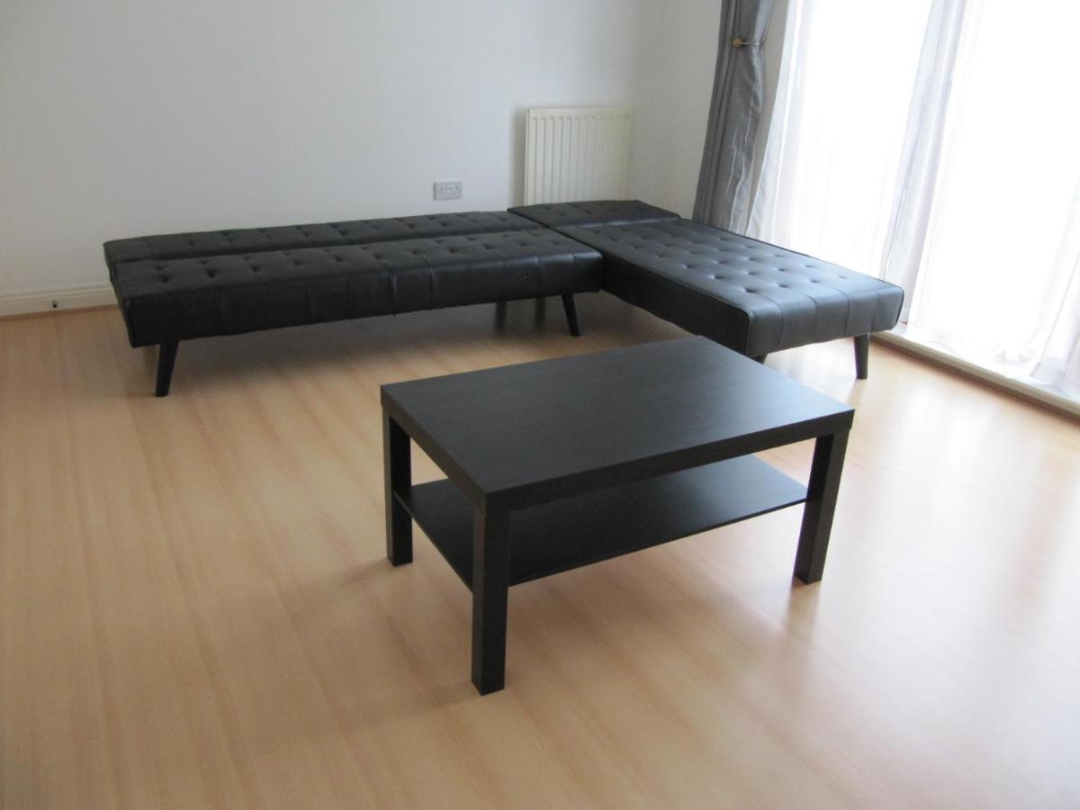 Cozy Off Road 2 Bedroom Cottage Apartment With Free Wi-Fi And Private Parking غلاسغو المظهر الخارجي الصورة