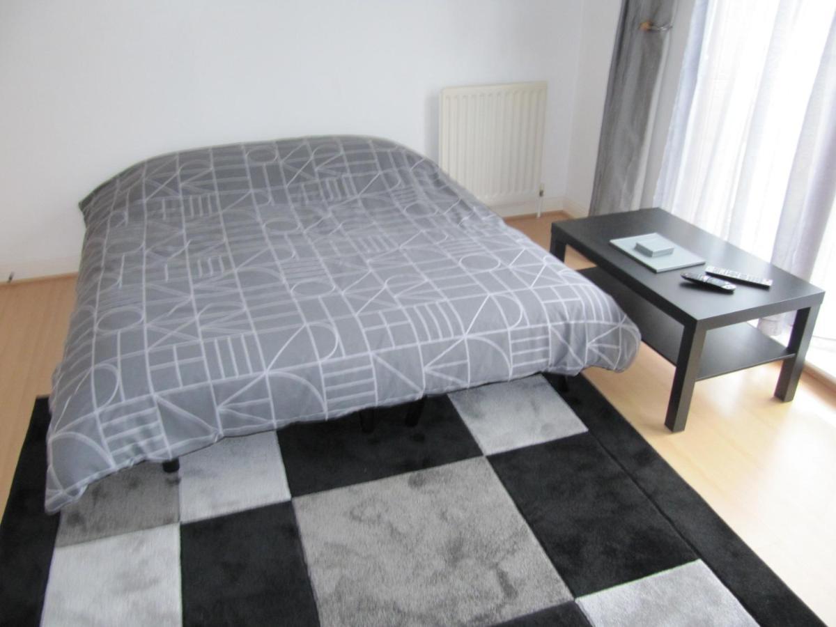 Cozy Off Road 2 Bedroom Cottage Apartment With Free Wi-Fi And Private Parking غلاسغو المظهر الخارجي الصورة