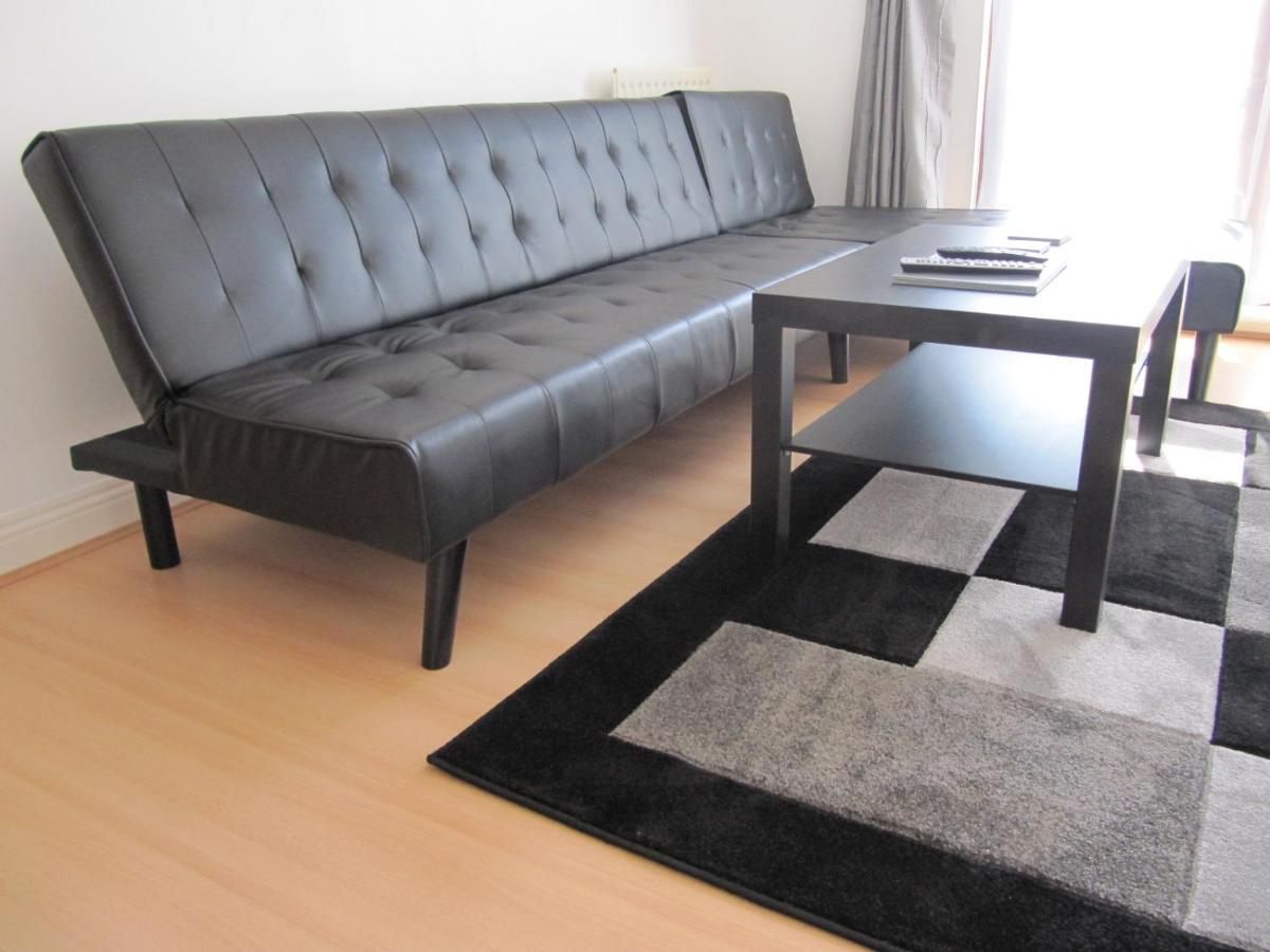 Cozy Off Road 2 Bedroom Cottage Apartment With Free Wi-Fi And Private Parking غلاسغو المظهر الخارجي الصورة